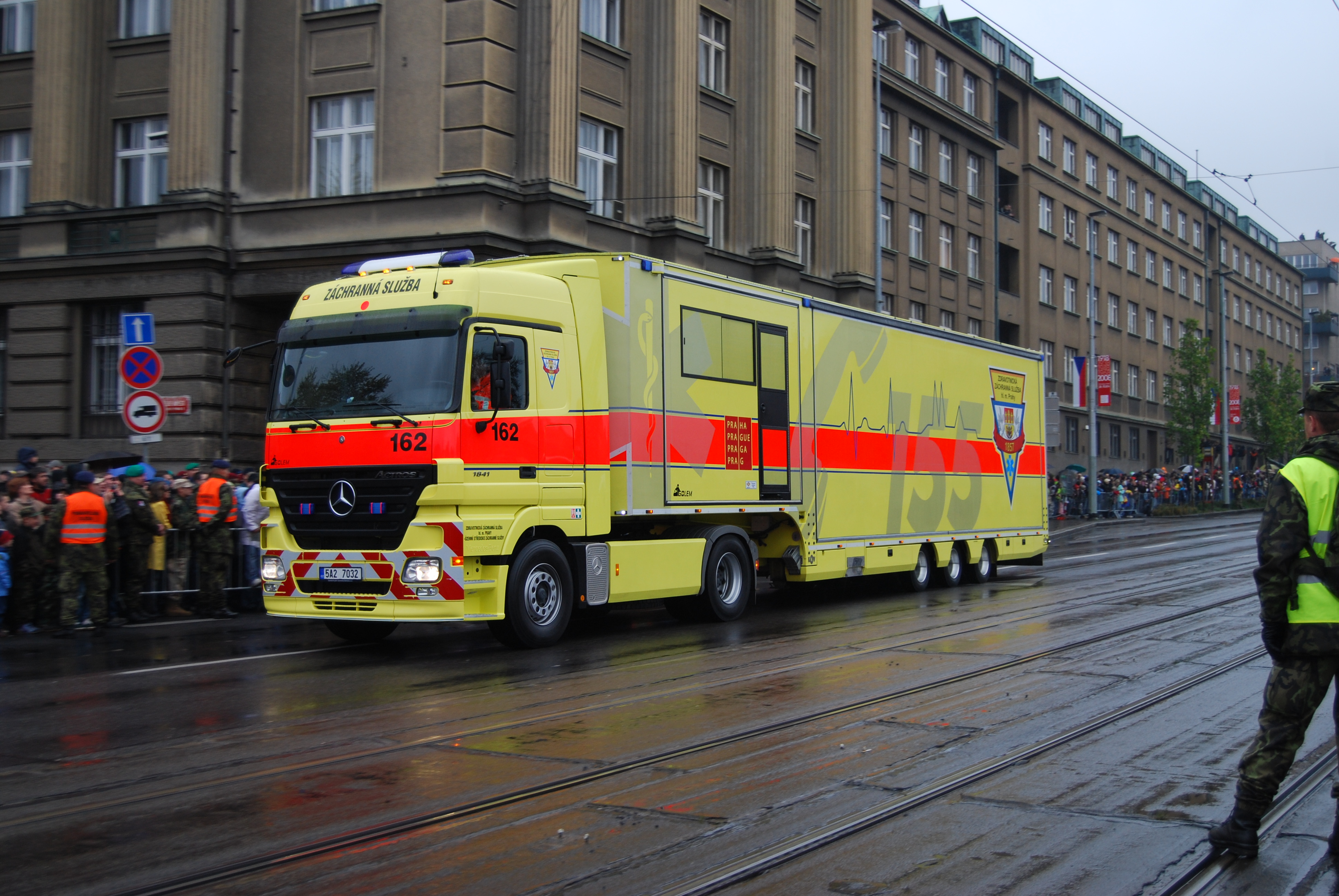Golem_truck_(1)